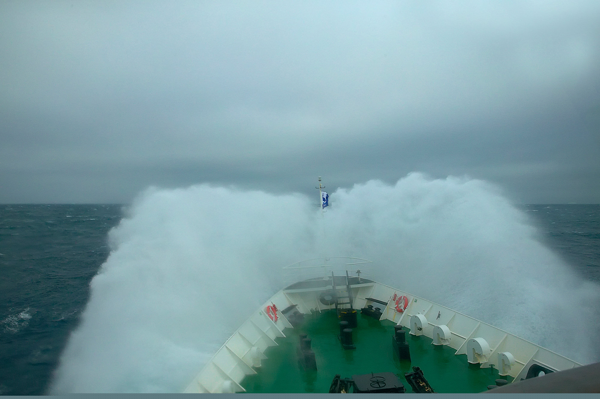 stürmische Überfahrt von den Falklands zur Antarktischen Halbinsel