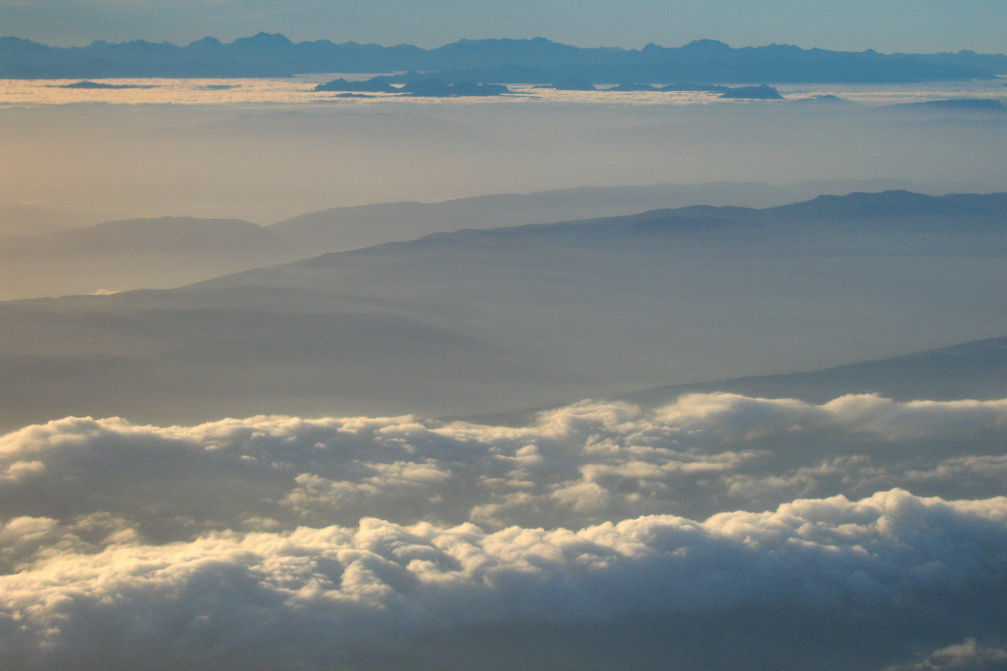 Anreise, Flug entlang der Alpen