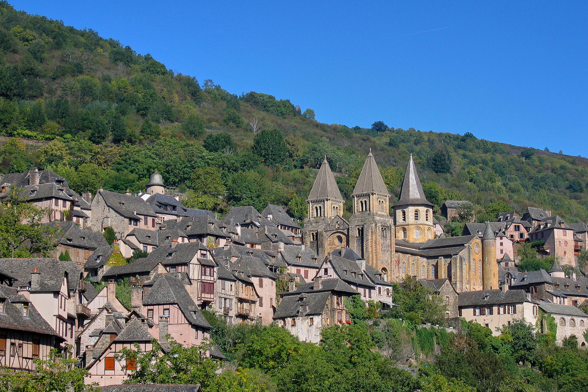 Tag 6: Von Espeyrac nach Conques,  Blick auf Conques
